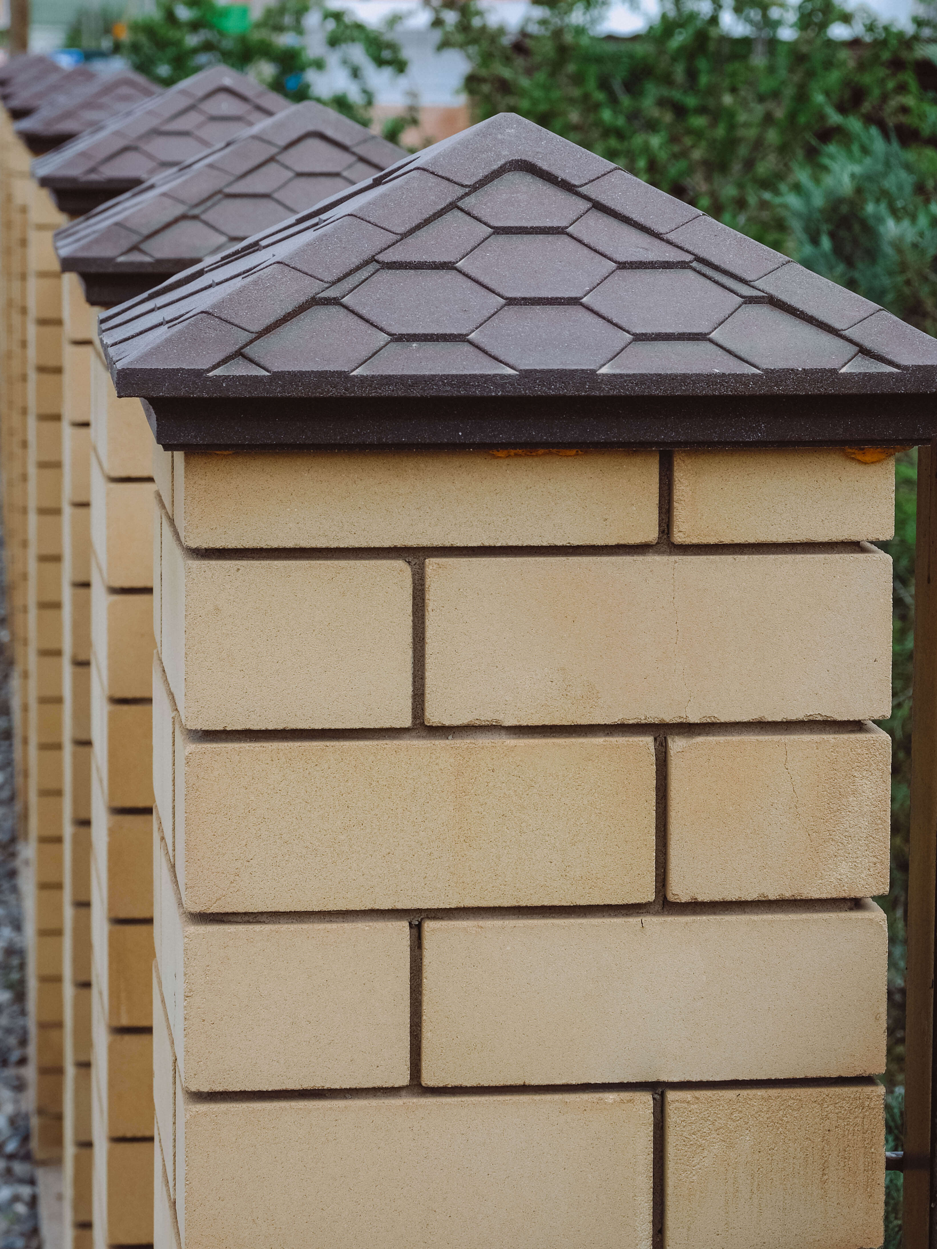 Колпак Zking Эверест Коричневый на столб 1.5х1.5 кирпича (390х390мм) в Перми фото