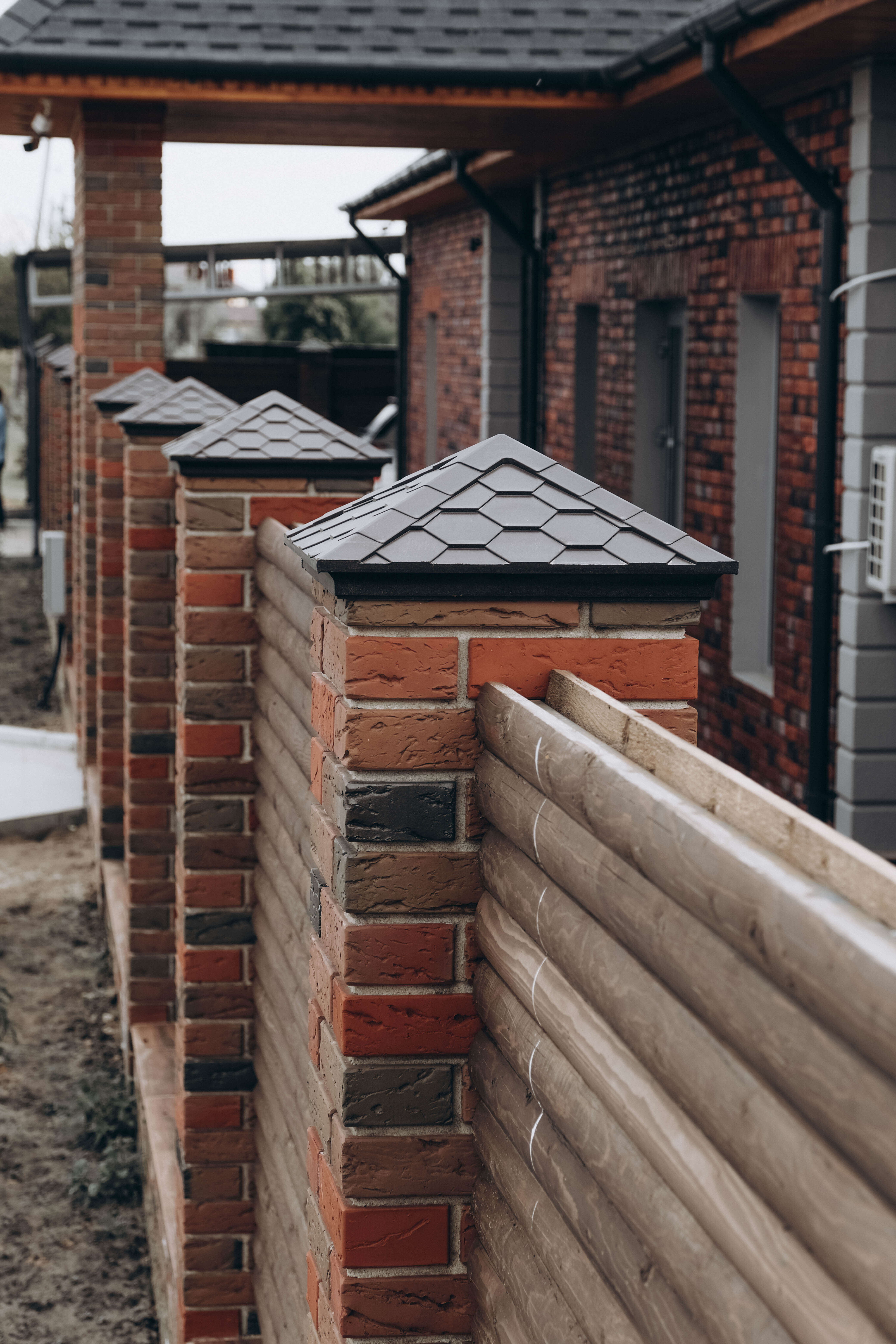 Колпак Zking Эверест Коричневый на столб 1.5х1.5 кирпича (390х390мм) в Перми фото